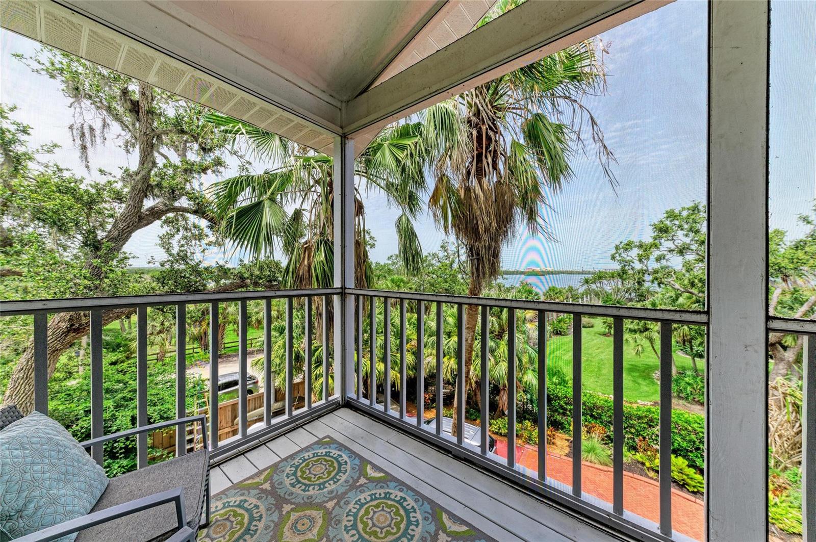 8963 Fishermens Bay Dr, Sarasota, FL 34231 — photo 53 of 97