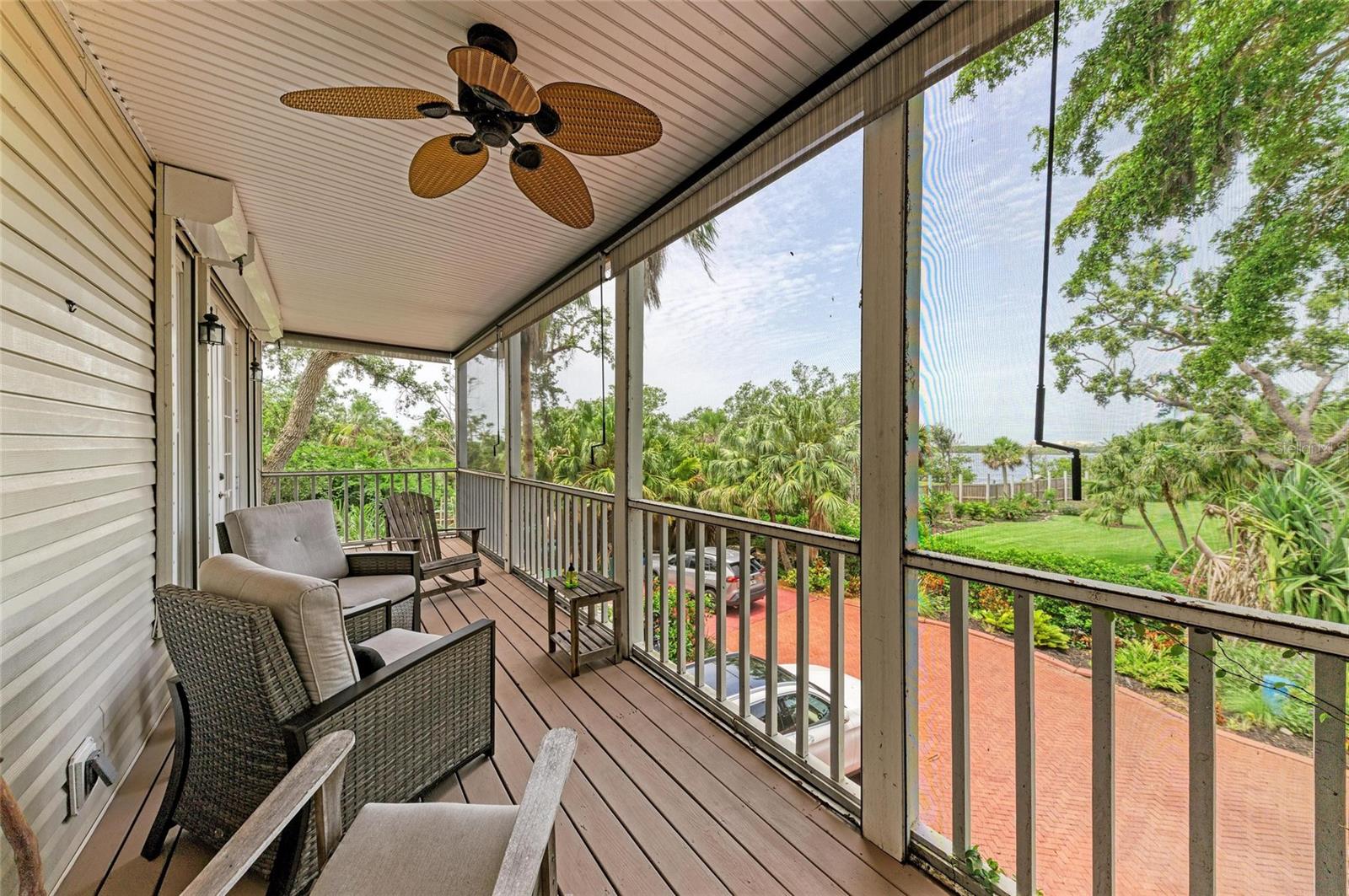 8963 Fishermens Bay Dr, Sarasota, FL 34231 — photo 58 of 97