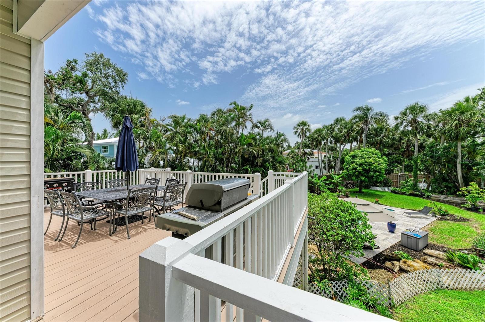 8963 Fishermens Bay Dr, Sarasota, FL 34231 — photo 59 of 97