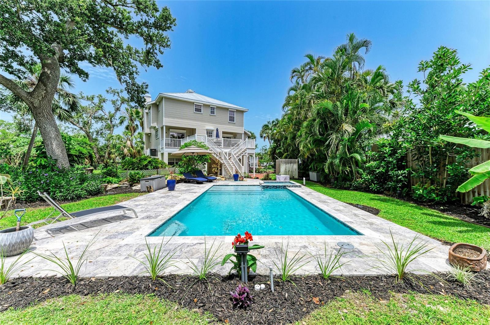 8963 Fishermens Bay Dr, Sarasota, FL 34231 — photo 67 of 97