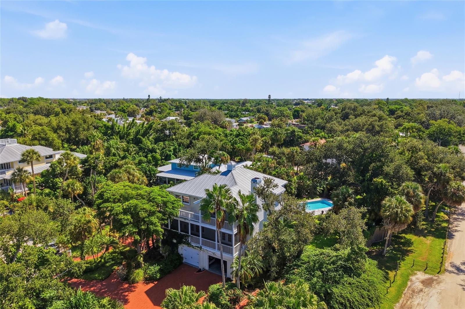 8963 Fishermens Bay Dr, Sarasota, FL 34231 — photo 78 of 97