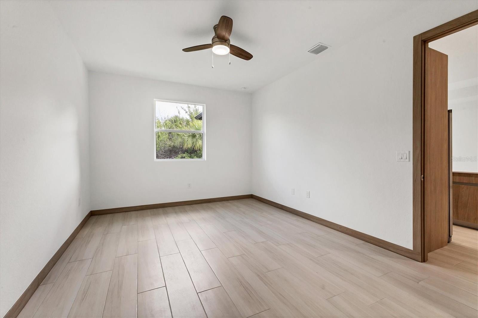 102 Arrow Ln, Rotonda West, FL 33947 — photo 18 of 33