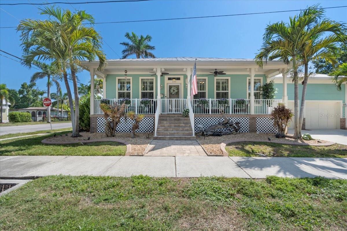 233 Durrance St, Punta Gorda, FL 33950 — photo 2 of 47