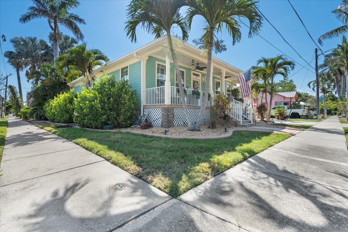 233 Durrance St, Punta Gorda, FL 33950 — photo 3 of 47