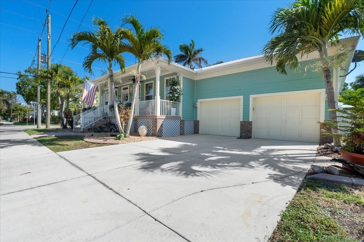 233 Durrance St, Punta Gorda, FL 33950 — photo 4 of 47