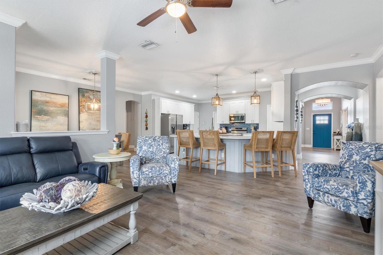 Well planned floorplan is perfect for entertaining.