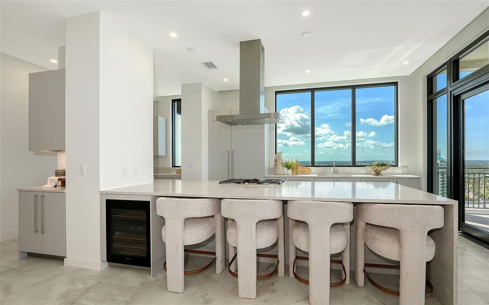33 S Palm Ave #1501, Sarasota, FL 34236 — photo 16 of 55