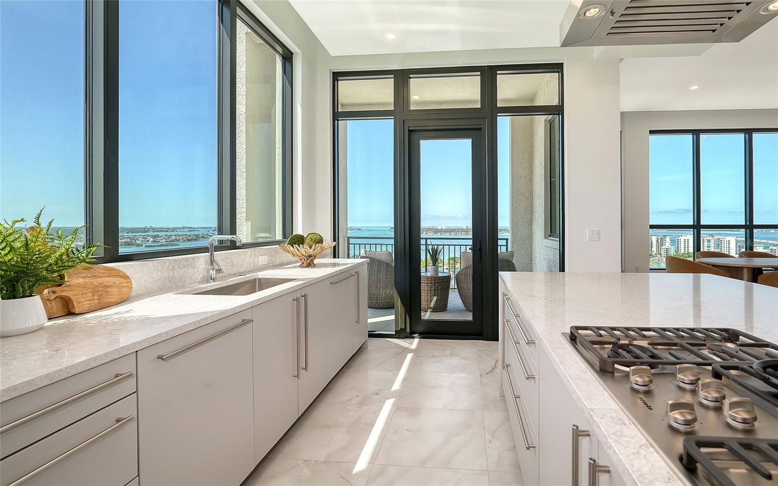 33 S Palm Ave #1501, Sarasota, FL 34236 — photo 19 of 55