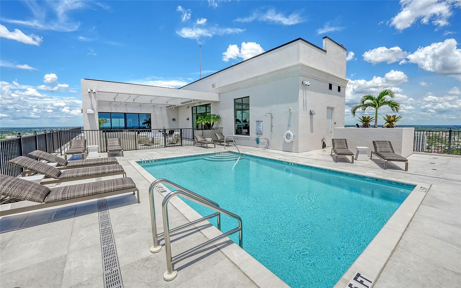 33 S Palm Ave #1501, Sarasota, FL 34236 — photo 41 of 55