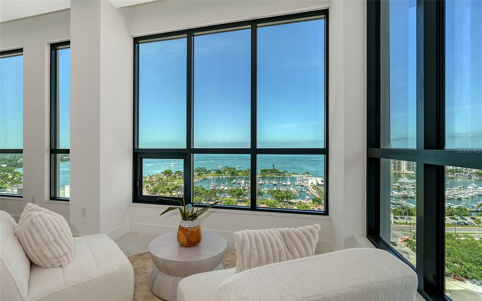 33 S Palm Ave #1501, Sarasota, FL 34236 — photo 10 of 55