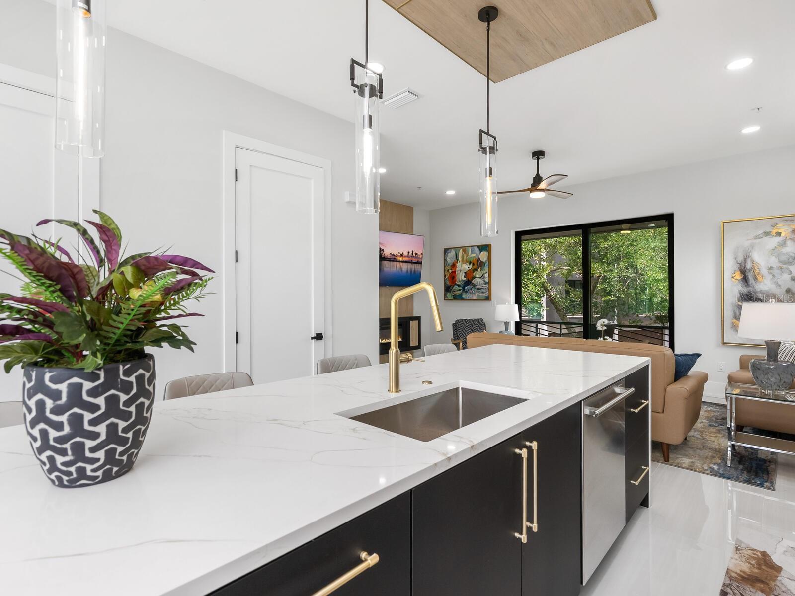152 Audubon Pl, Sarasota, FL 34237 — photo 18 of 67