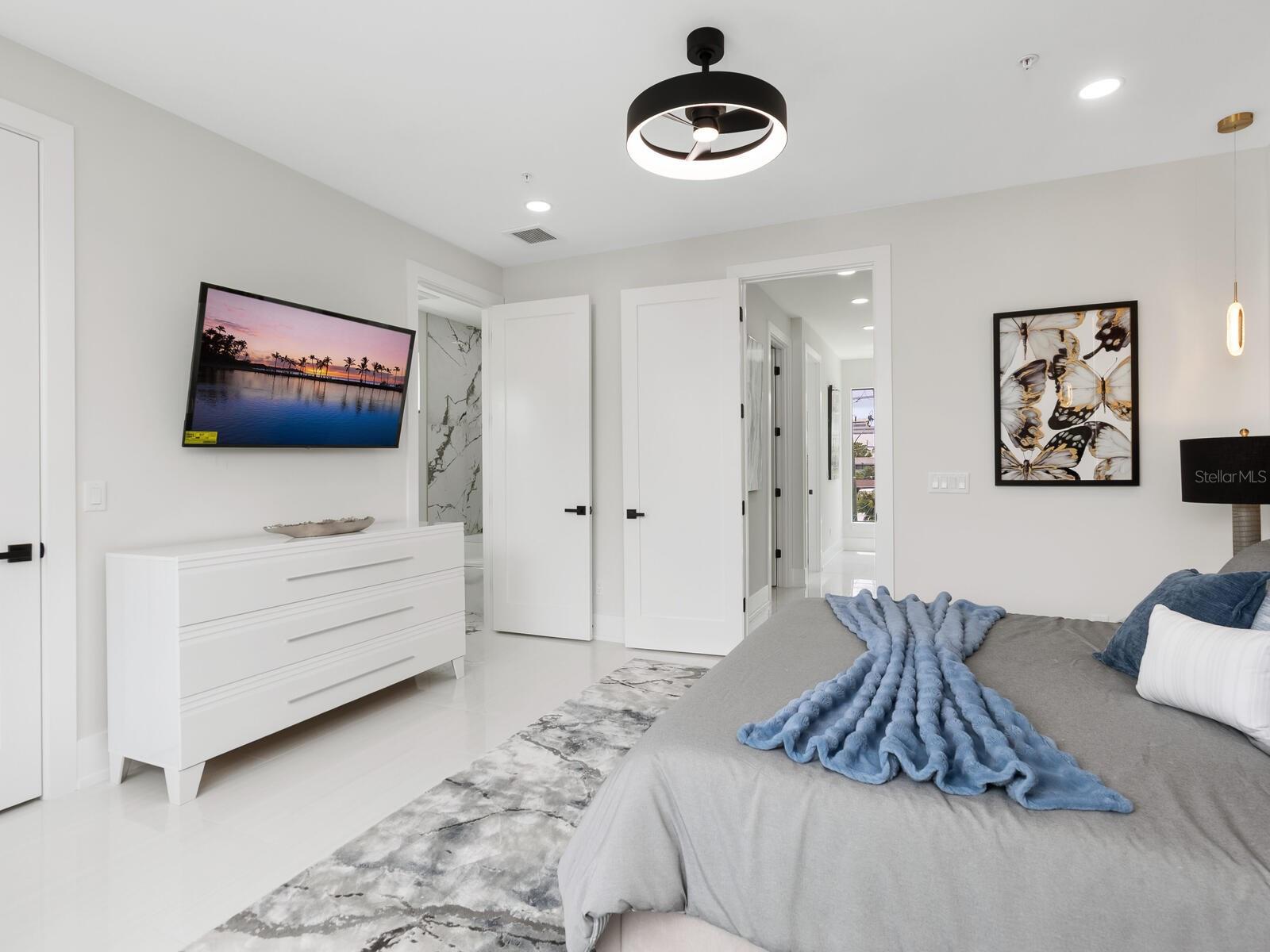 152 Audubon Pl, Sarasota, FL 34237 — photo 23 of 67