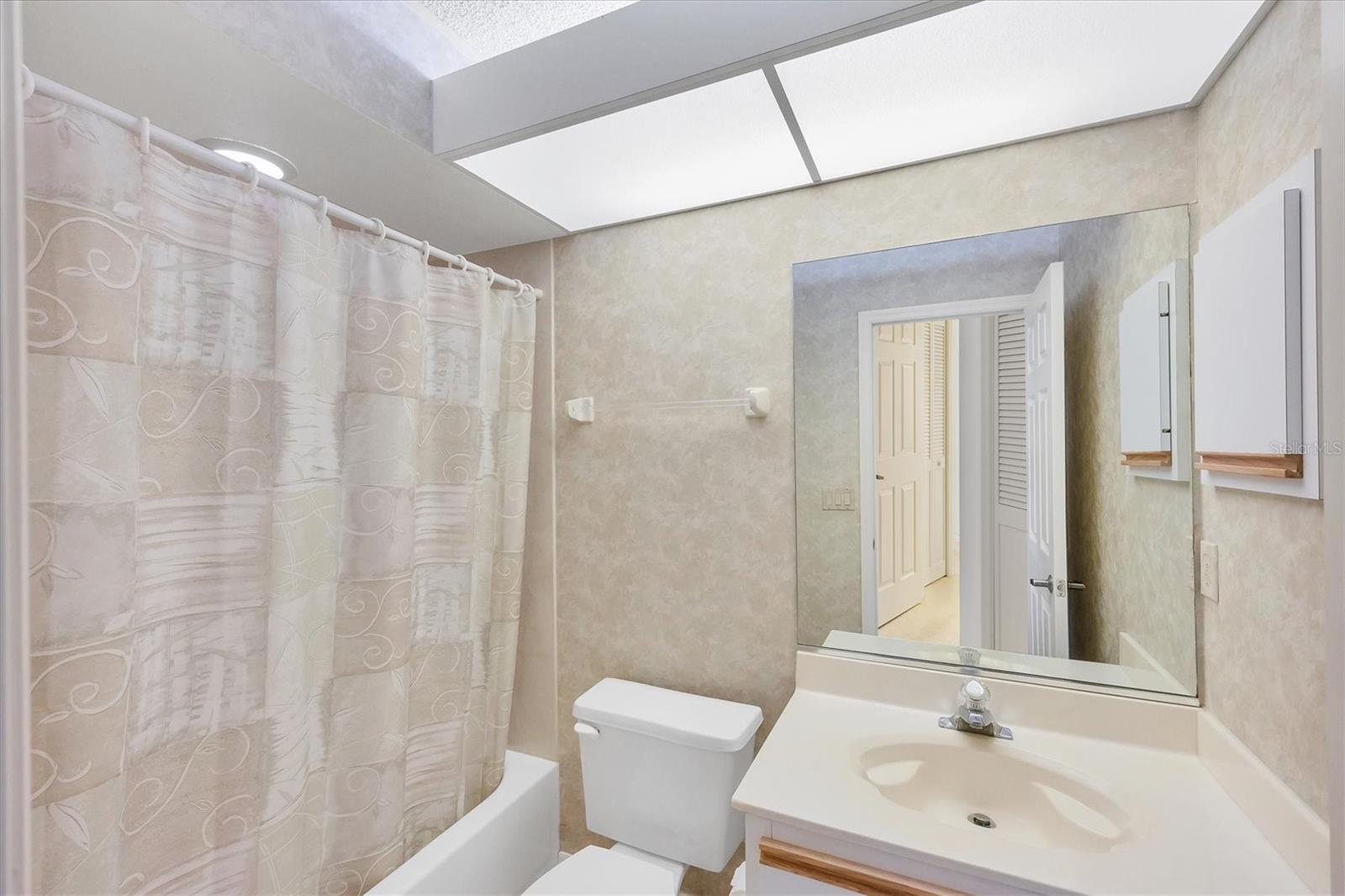 5662 Long Common Cir #8, Sarasota, FL 34235 — photo 33 of 92