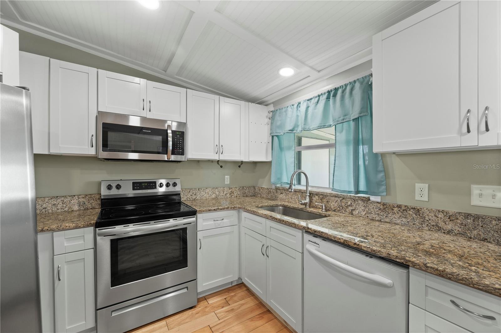 4220 Deltona Dr, Punta Gorda, FL 33950 — photo 16 of 55