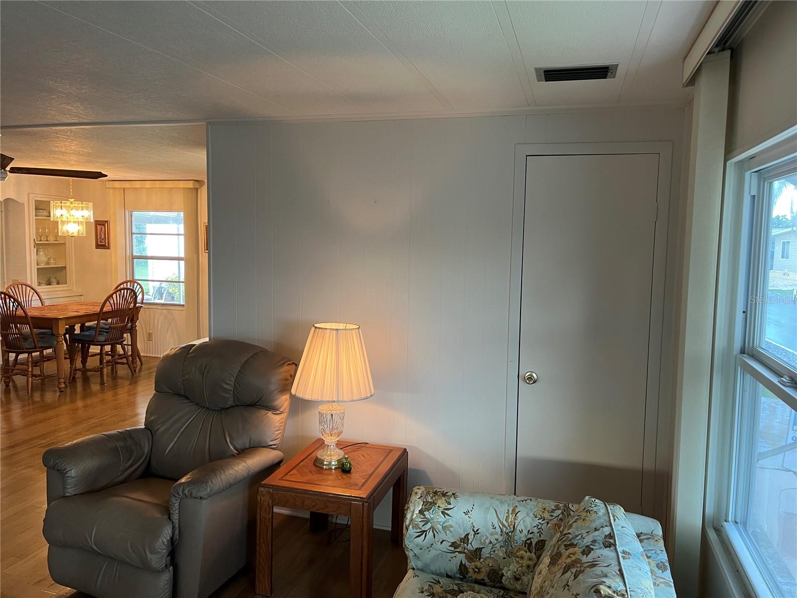 806 Jolanda Cir, Venice, FL 34285 — photo 12 of 44