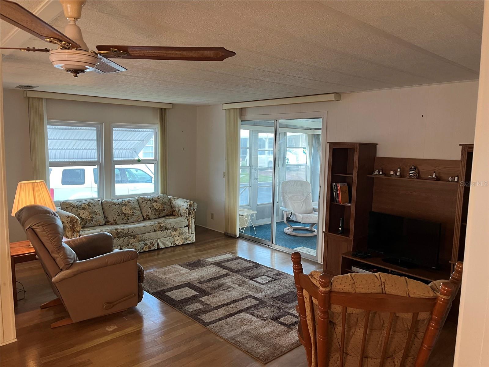 806 Jolanda Cir, Venice, FL 34285 — photo 8 of 44