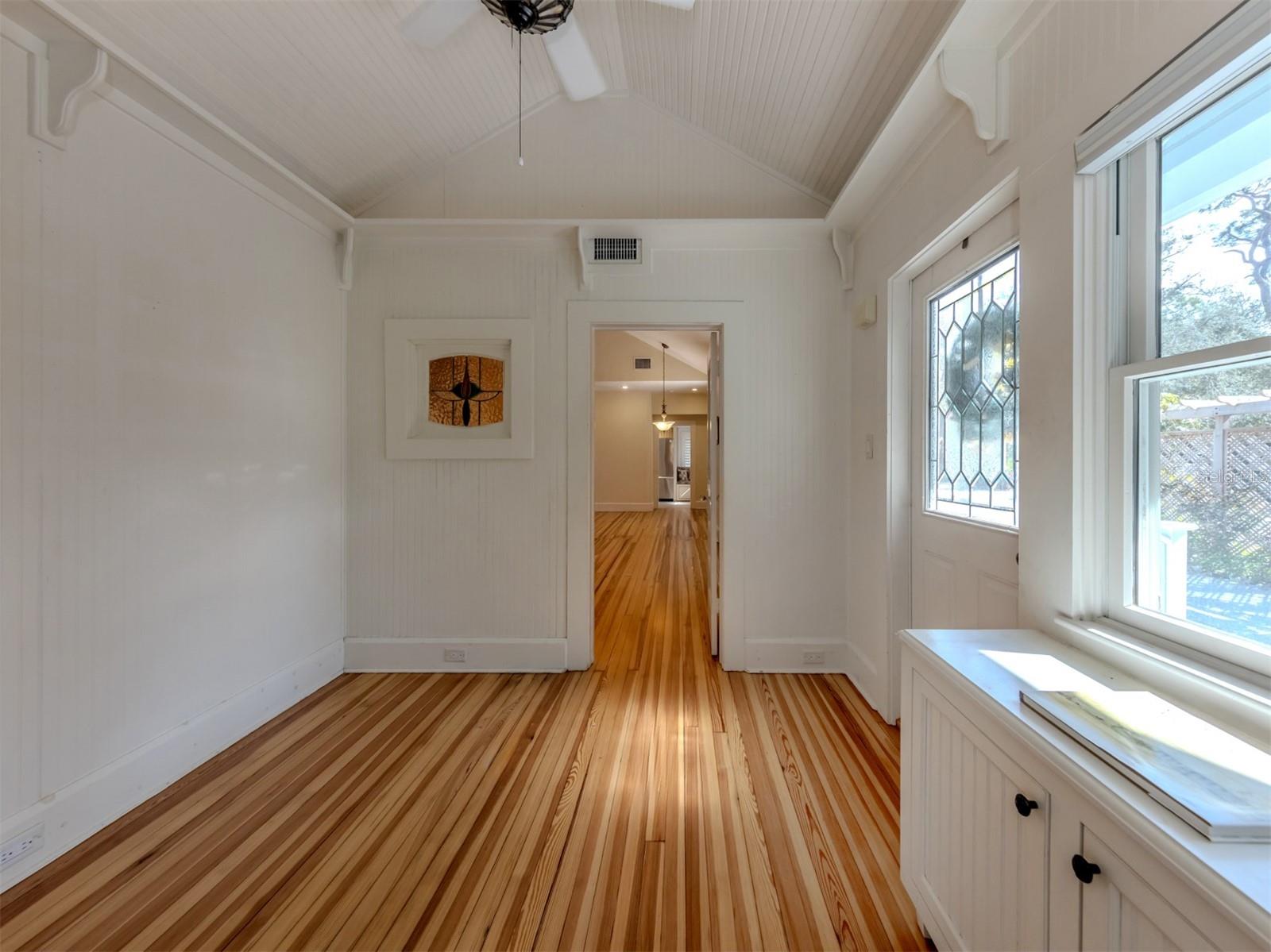 726 Eagle Point Dr, Venice, FL 34285 — photo 18 of 64