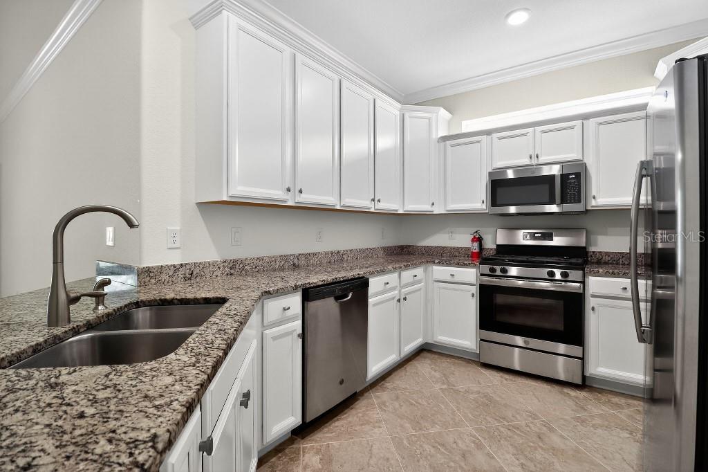17604 Wayside Bnd, Punta Gorda, FL 33982 — photo 8 of 29