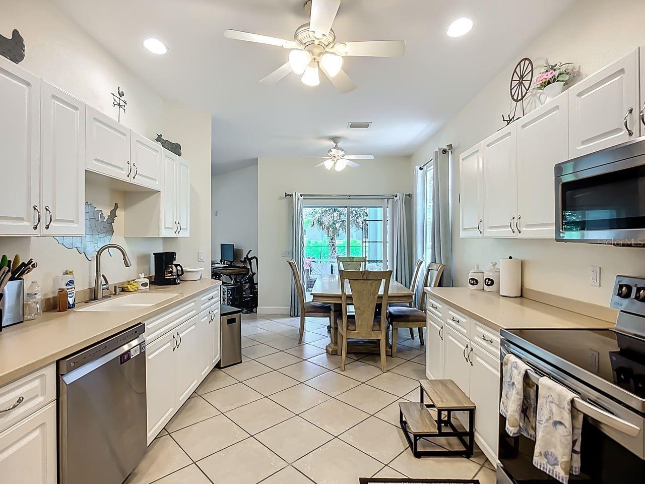 394 Sunset Rd N, Rotonda West, FL 33947 — photo 14 of 41