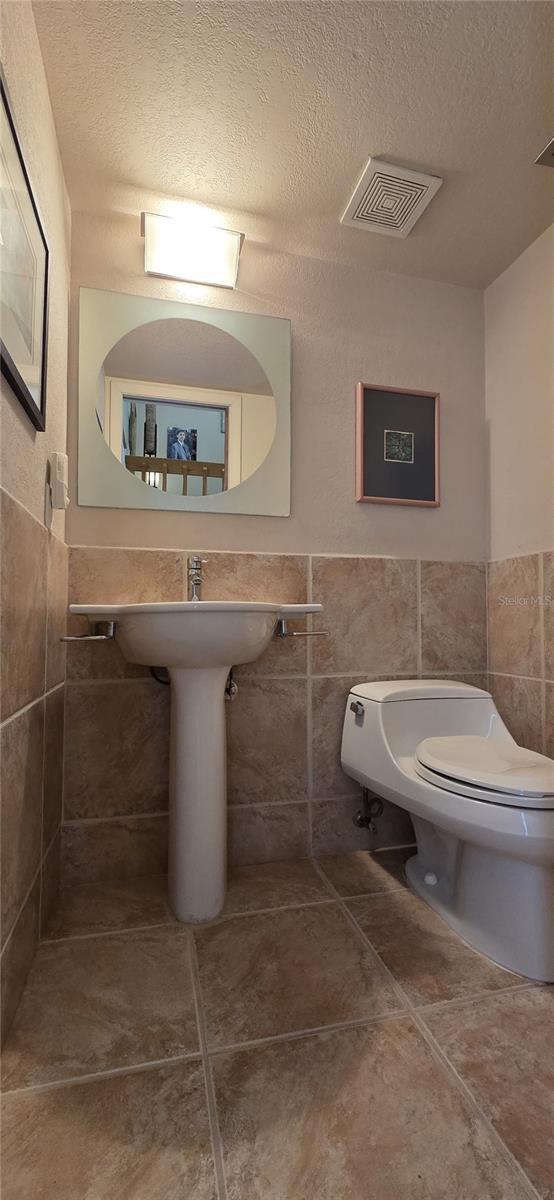Guest half bath downstairs