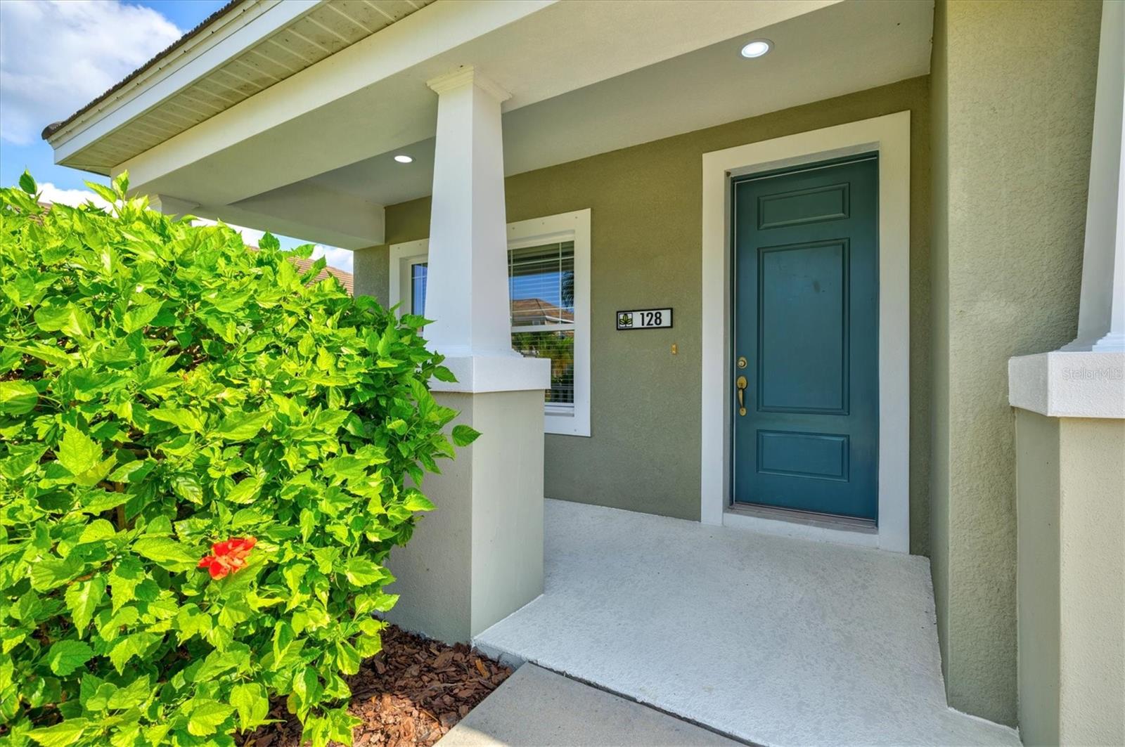 128 Avens Dr, Nokomis, FL 34275 — photo 7 of 100