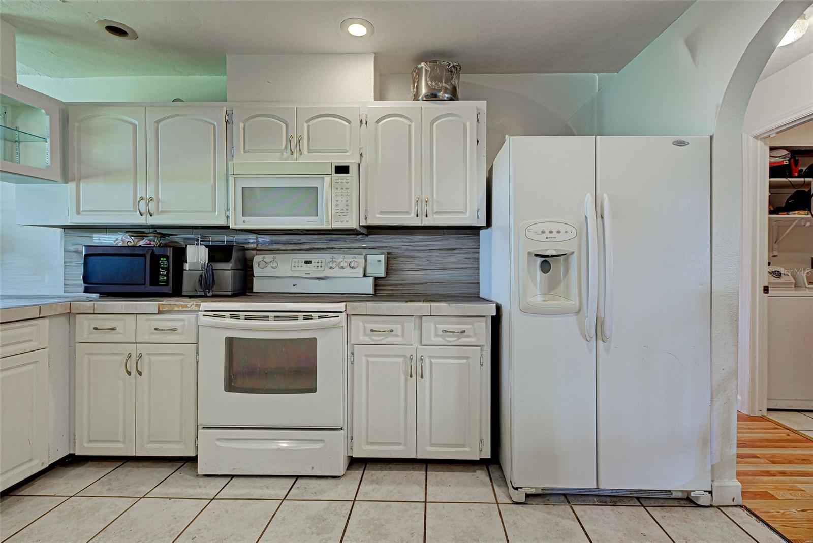 Matching appliances.