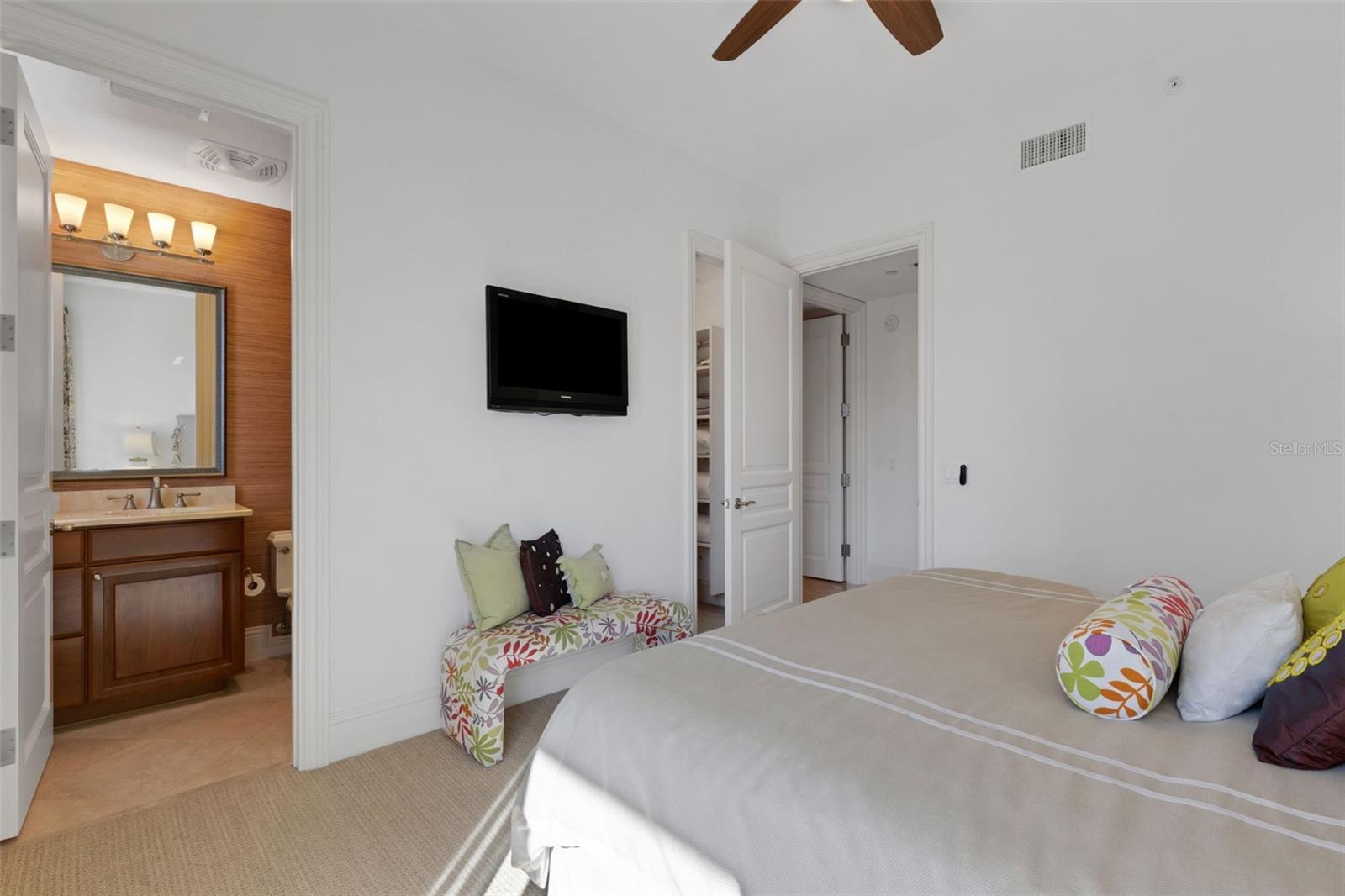 464 Golden Gate Pt #403, Sarasota, FL 34236 — photo 54 of 96
