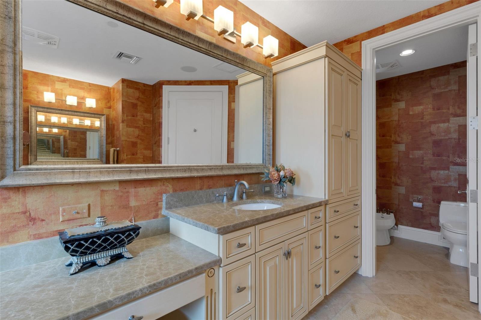 464 Golden Gate Pt #403, Sarasota, FL 34236 — photo 59 of 96