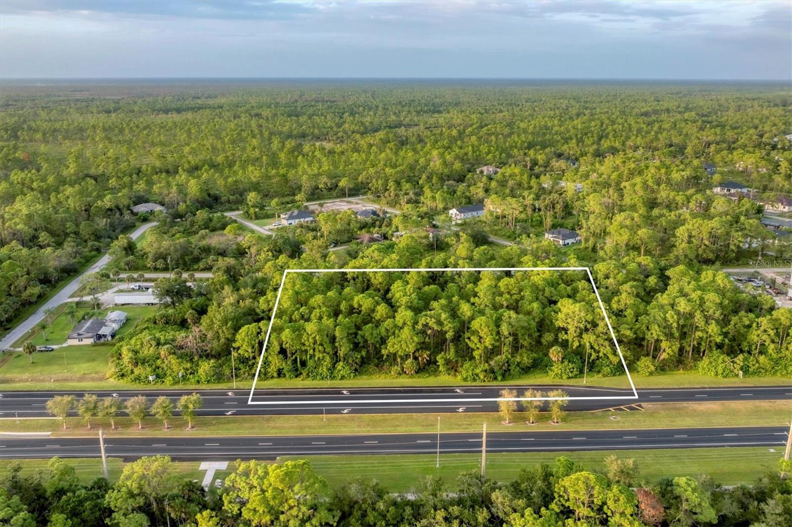 11201 Tamiami Trl S