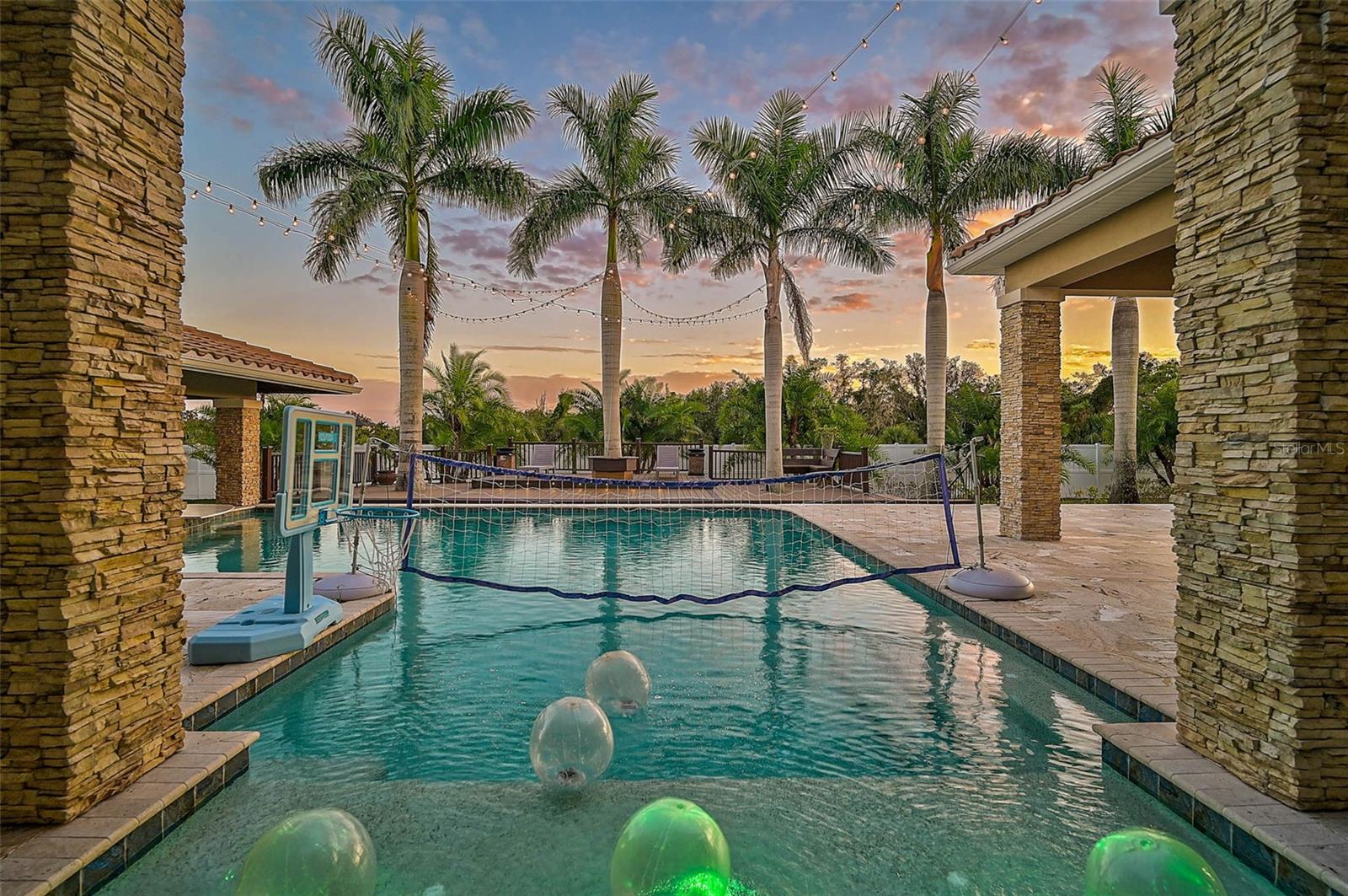 6722 Hawkins Rd, Sarasota, FL 34241 — photo 4 of 87