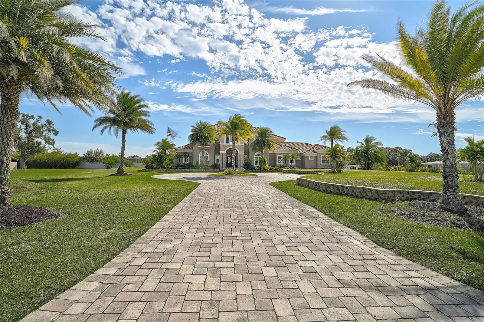 6722 Hawkins Rd, Sarasota, FL 34241 — photo 6 of 87