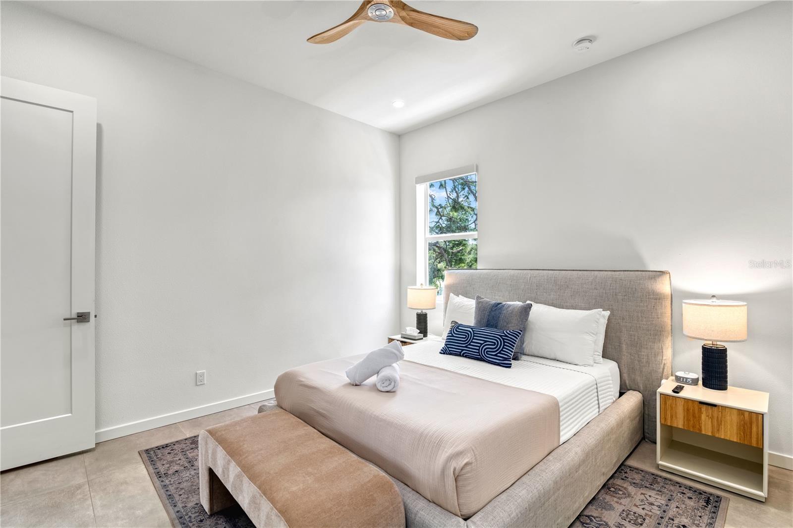 2163 Waldemere St, Sarasota, FL 34239 — photo 33 of 57
