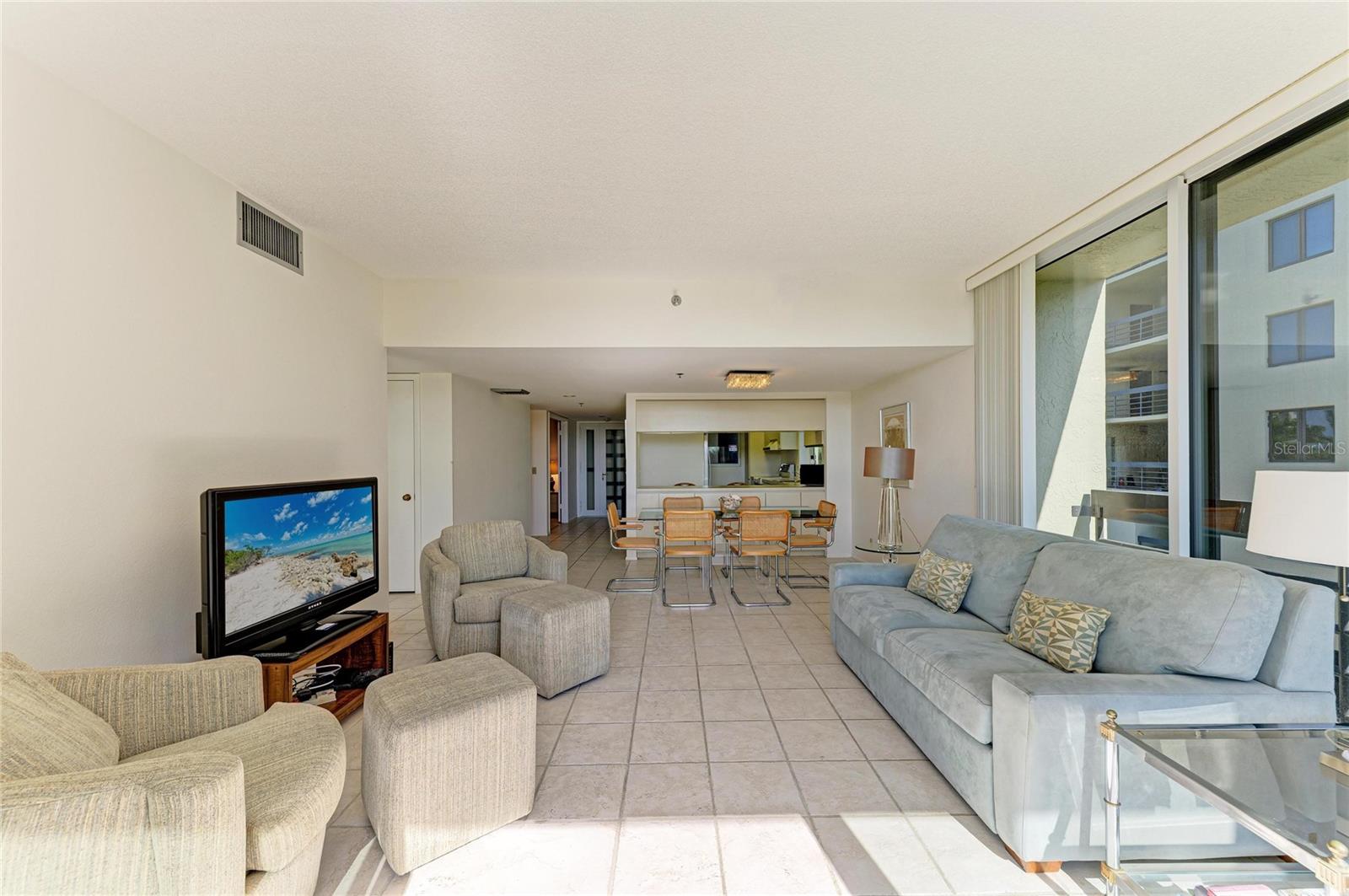1065 Gulf of Mexico Dr #201, Longboat Key, FL 34228 — photo 17 of 77