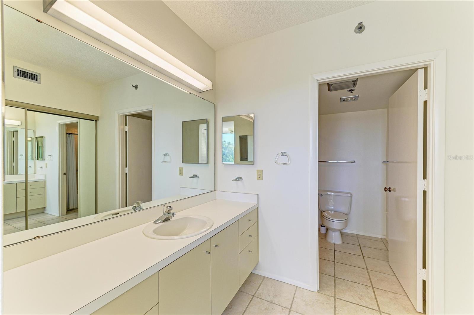 1065 Gulf of Mexico Dr #201, Longboat Key, FL 34228 — photo 26 of 77