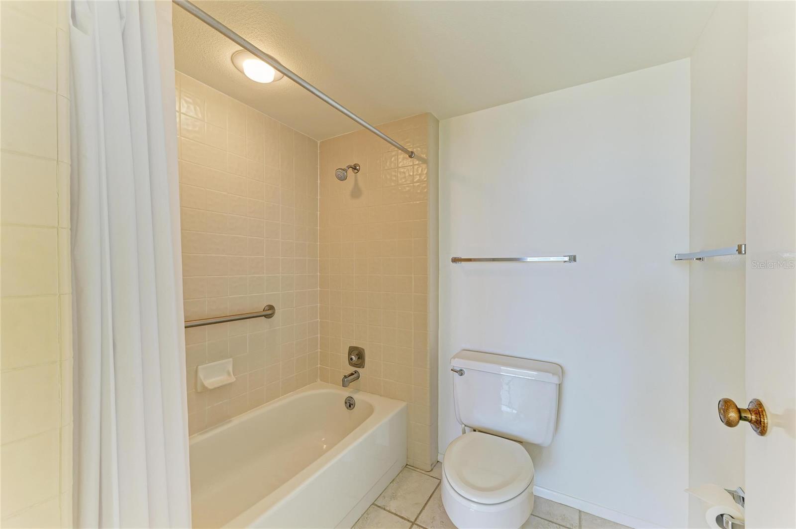 1065 Gulf of Mexico Dr #201, Longboat Key, FL 34228 — photo 28 of 77