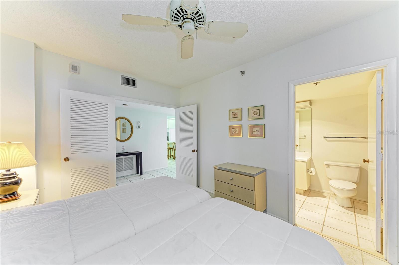 1065 Gulf of Mexico Dr #201, Longboat Key, FL 34228 — photo 32 of 77