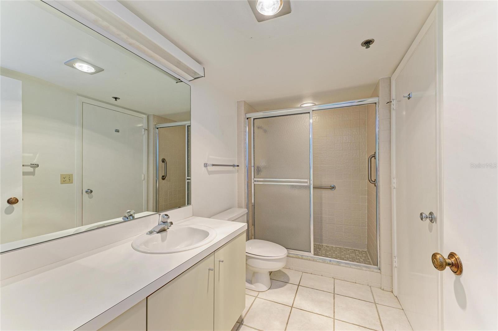 1065 Gulf of Mexico Dr #201, Longboat Key, FL 34228 — photo 34 of 77