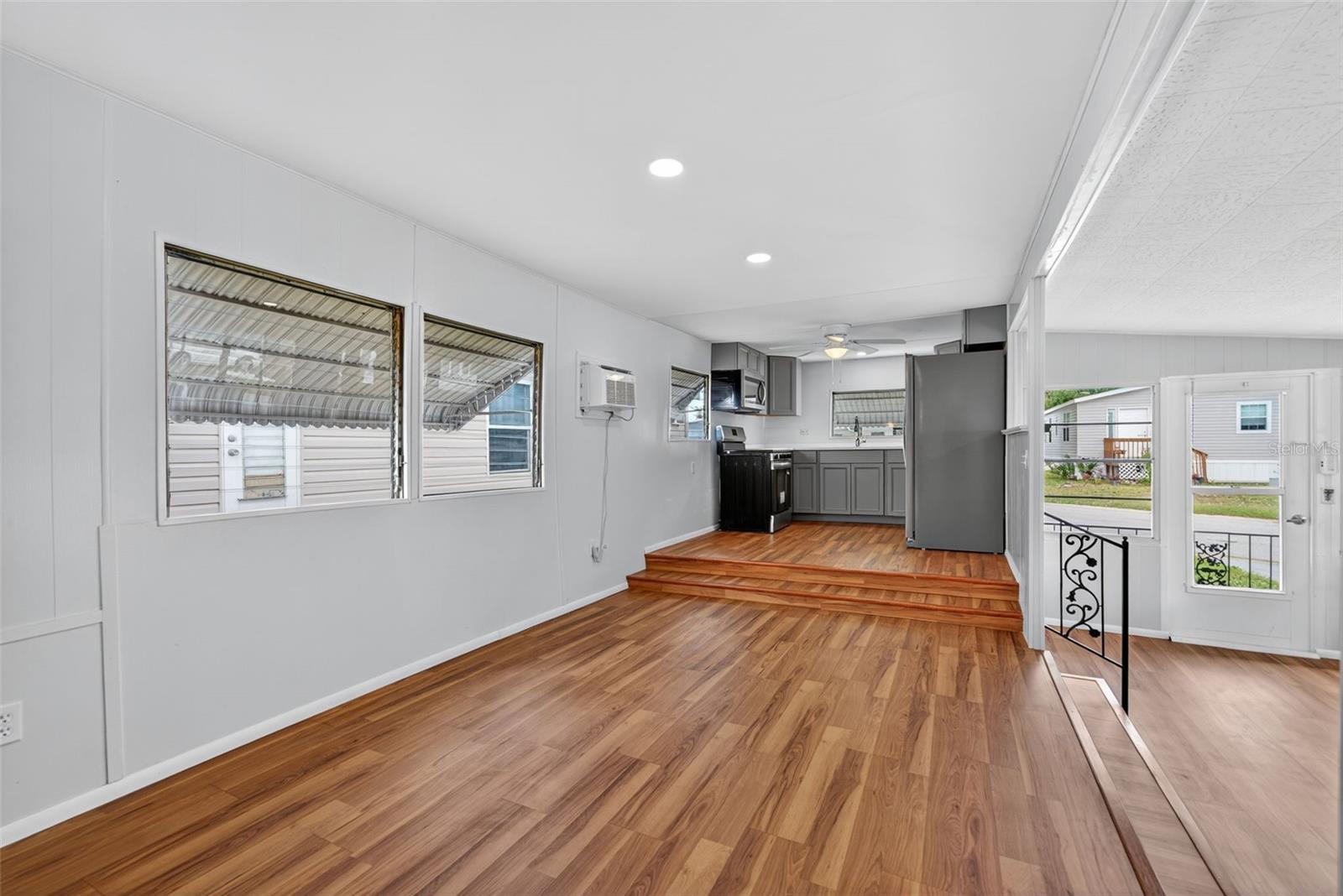 5162 Boca Raton Ave, Sarasota, FL 34234 — photo 14 of 42