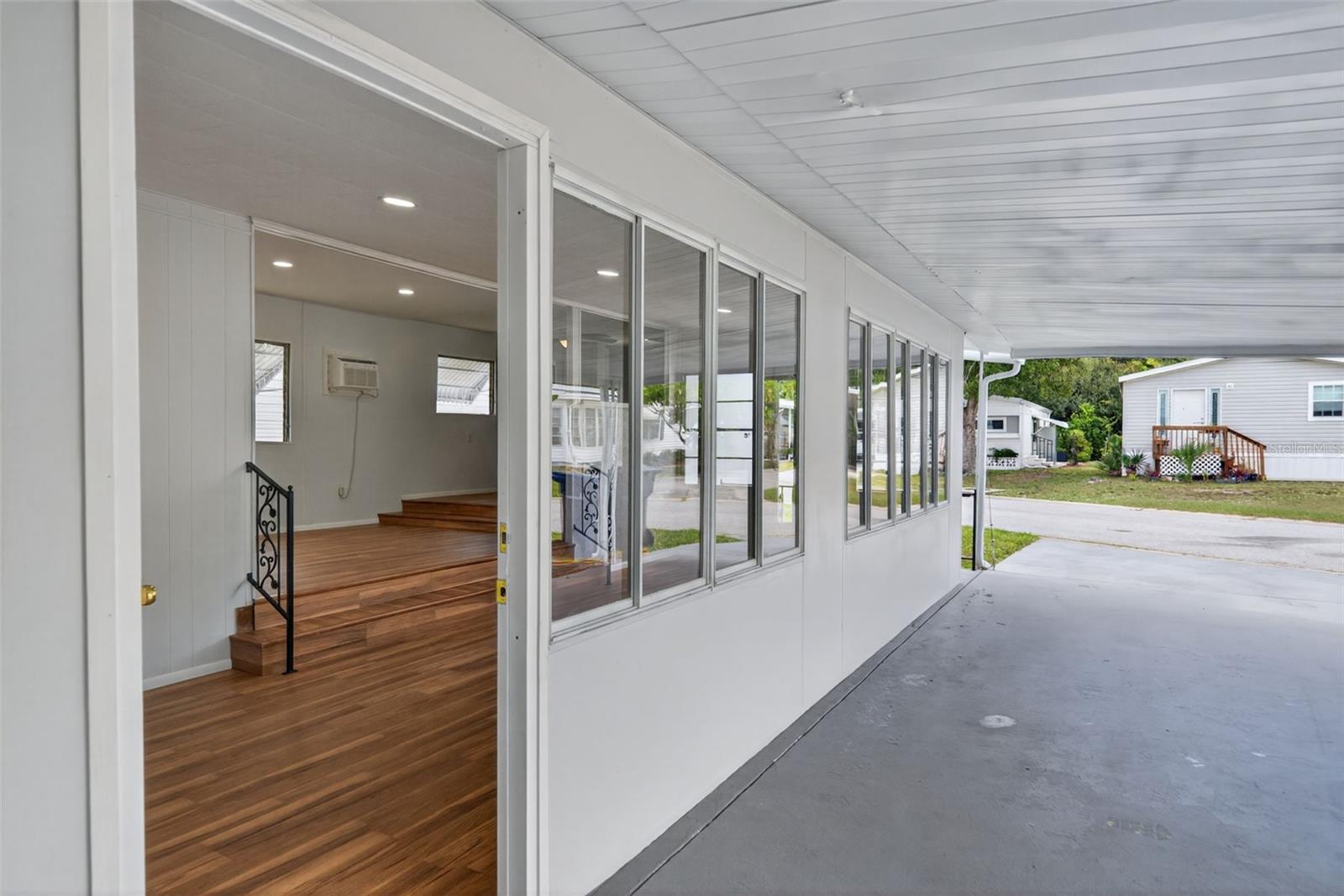 5162 Boca Raton Ave, Sarasota, FL 34234 — photo 5 of 42