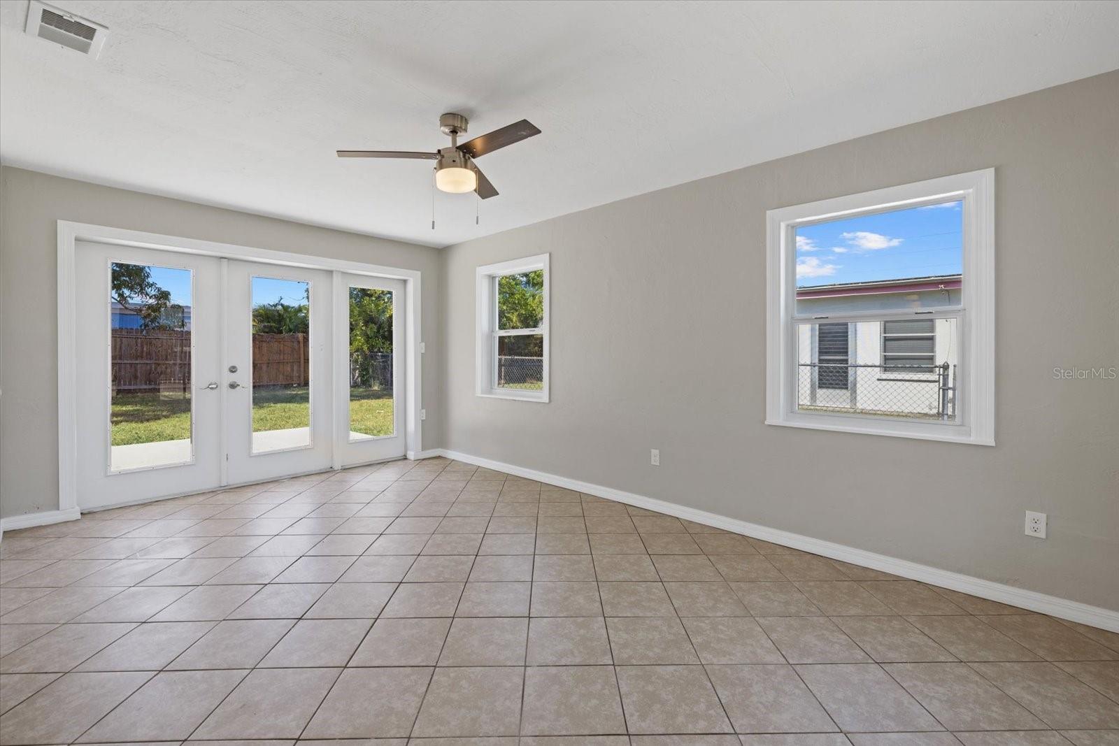 Living Room / Dining Room Combo