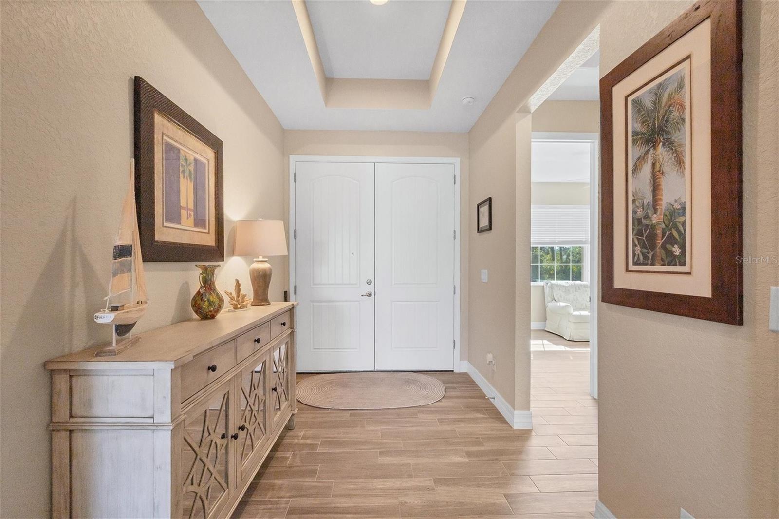 It actually has a foyer!