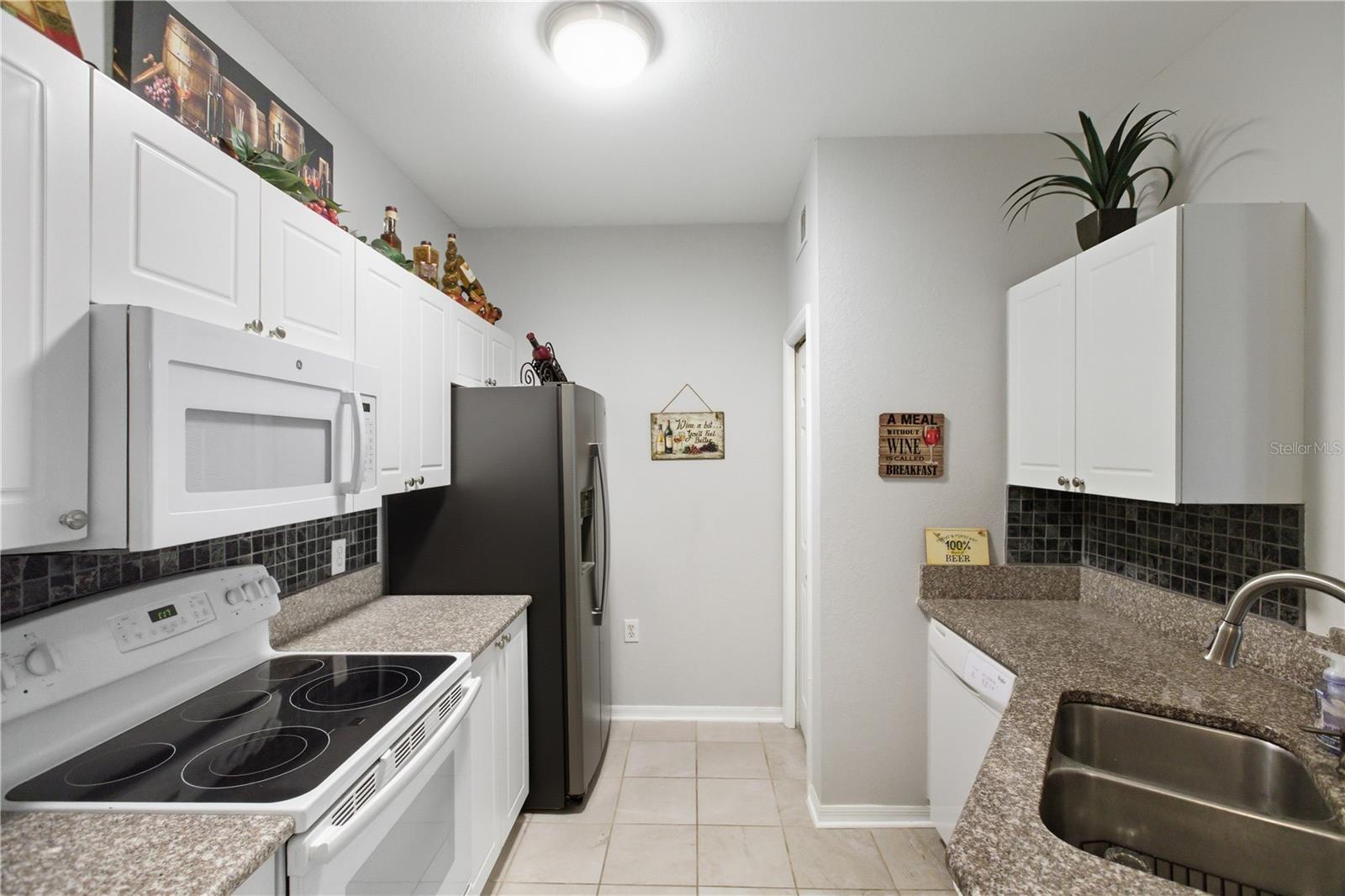 5122 Northridge Rd #107, Sarasota, FL 34238 — photo 13 of 39