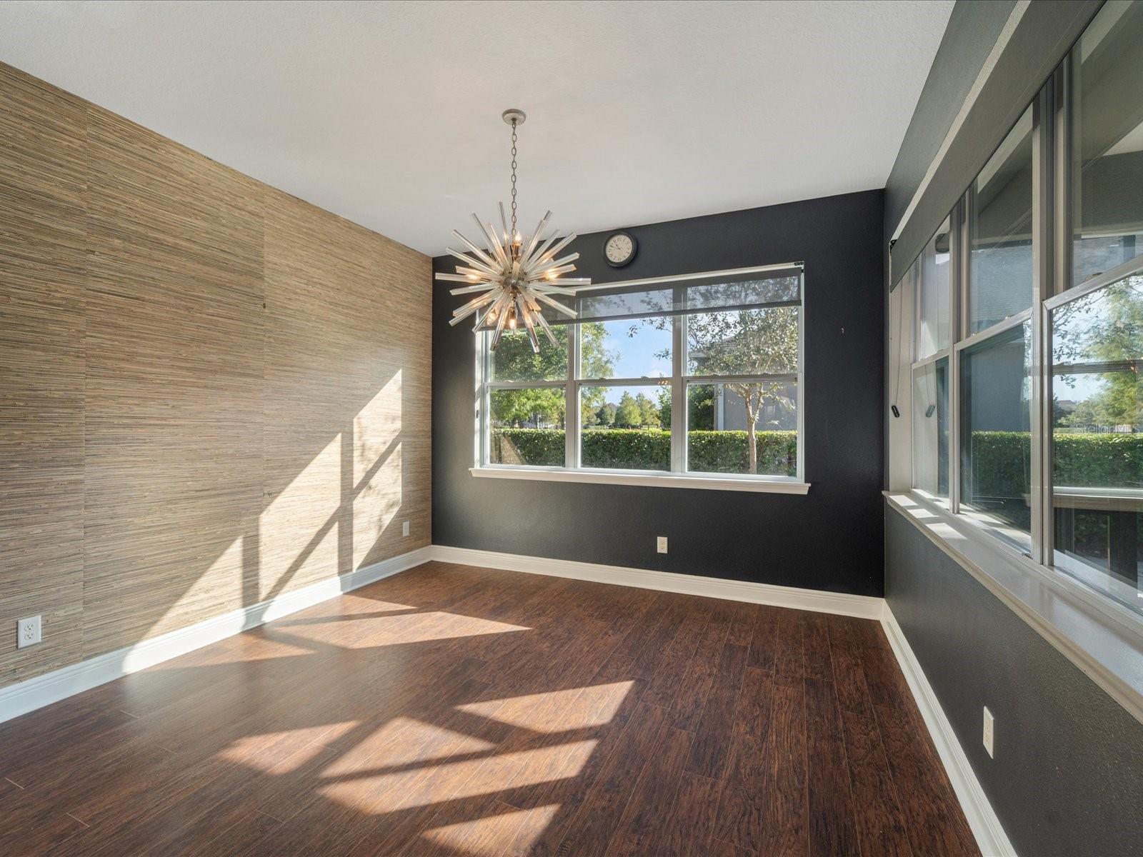 Bonus Room...need an office, den, or toy room?