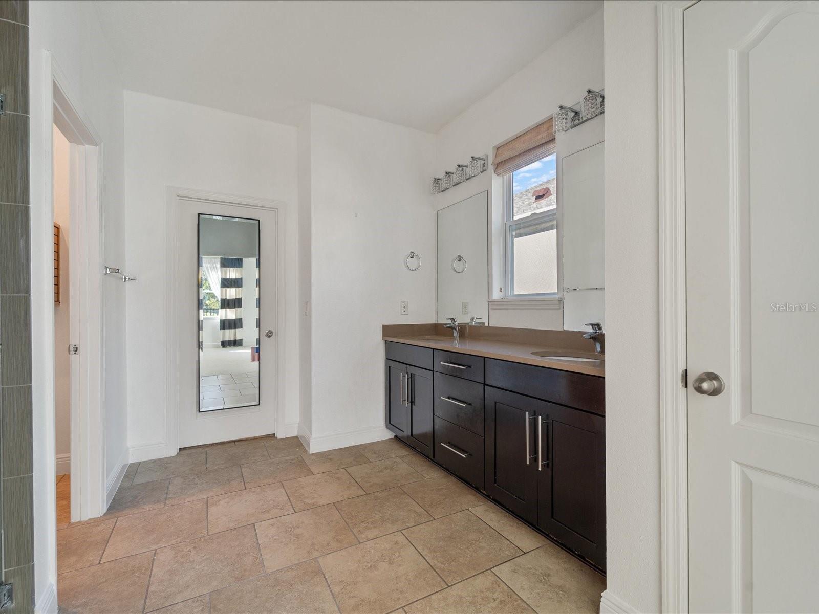 Owner's Bathroom