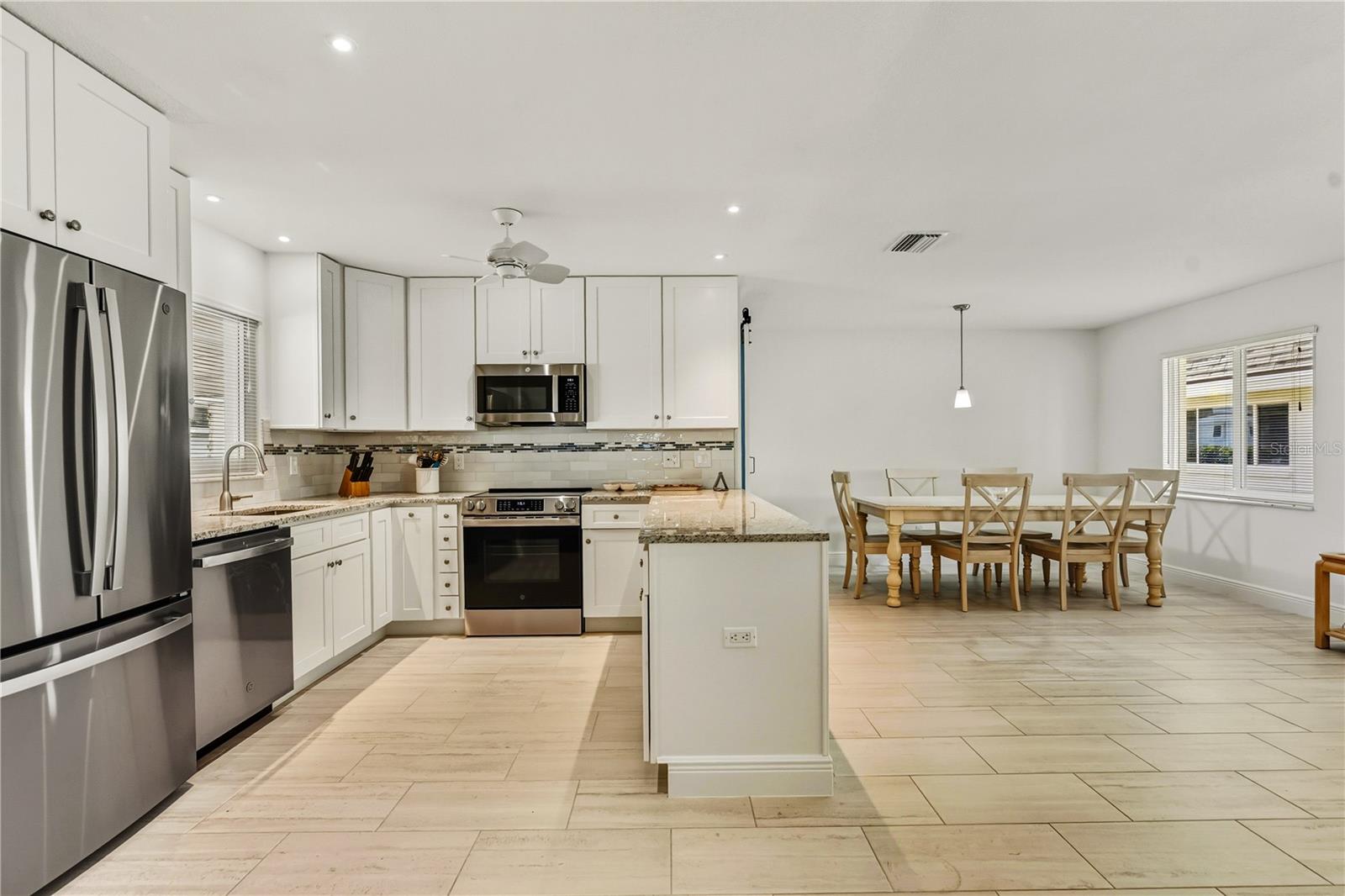 1900 Benjamin Franklin Dr #V12, Sarasota, FL 34236 — photo 23 of 60