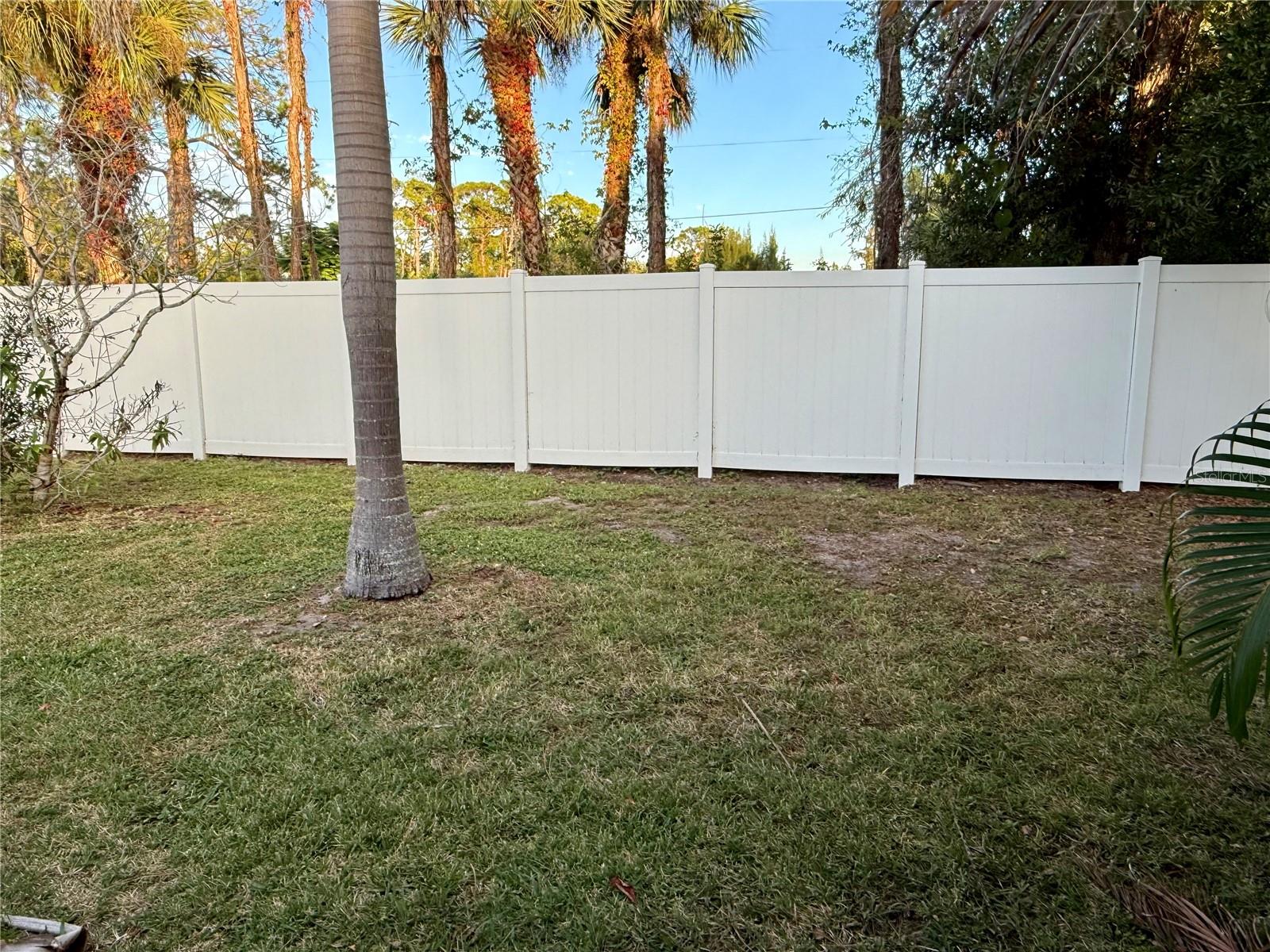 6091 Peony Rd, Venice, FL 34293 — photo 10 of 12