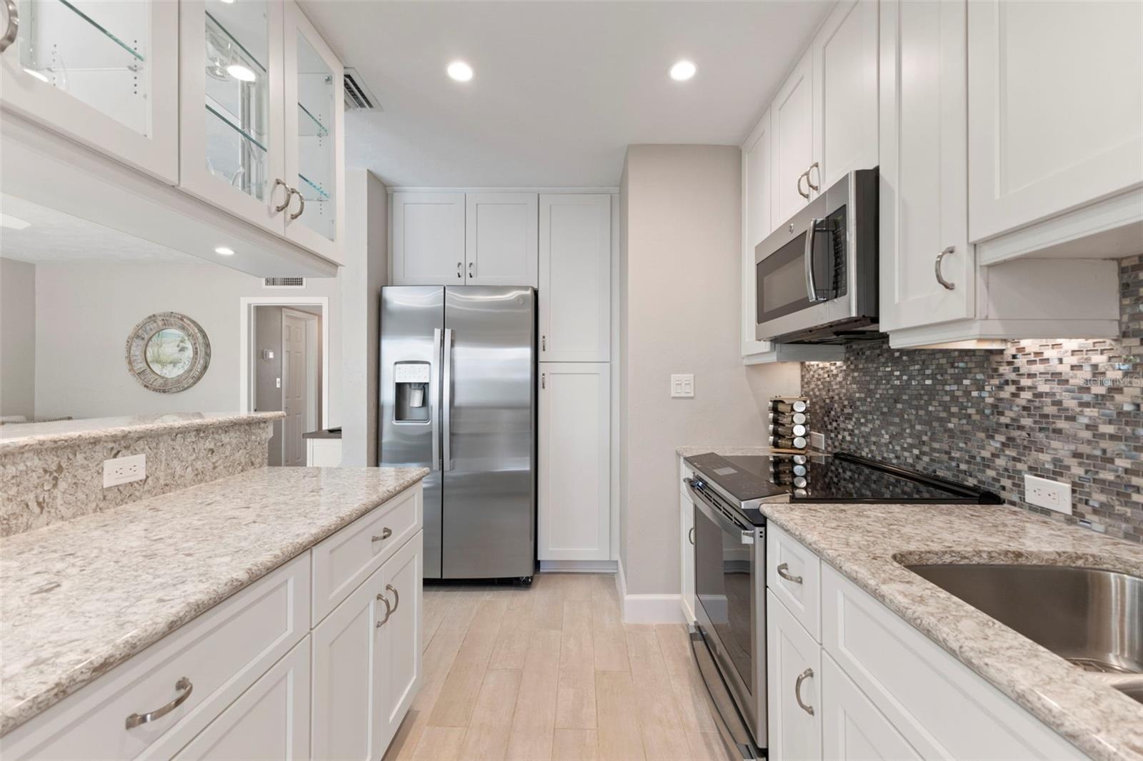 137 Avenida Messina #1, Sarasota, FL 34242 — photo 12 of 47