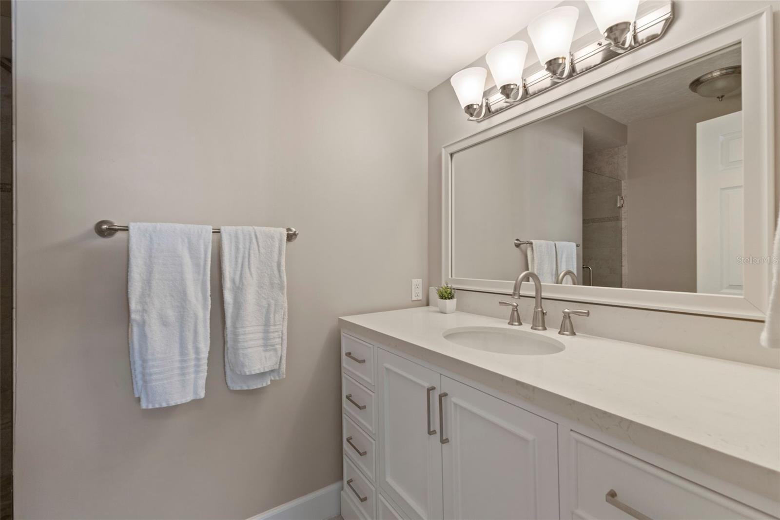137 Avenida Messina #1, Sarasota, FL 34242 — photo 17 of 47