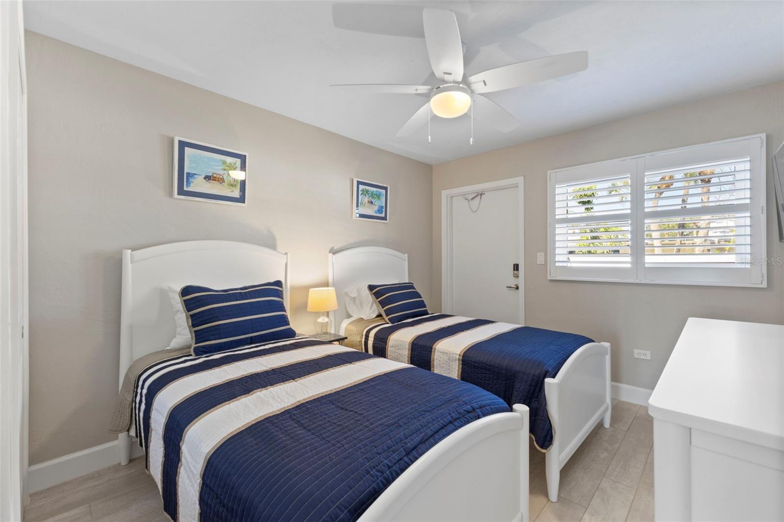 137 Avenida Messina #1, Sarasota, FL 34242 — photo 20 of 47