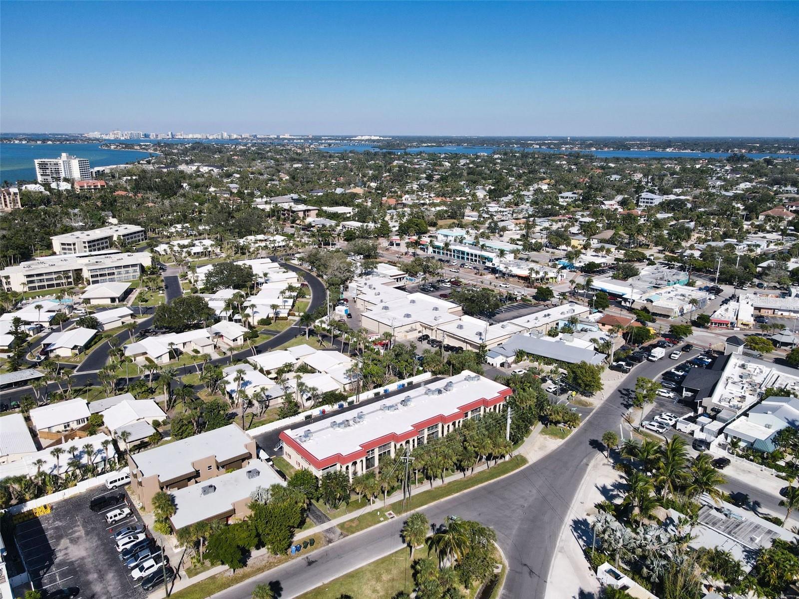 137 Avenida Messina #1, Sarasota, FL 34242 — photo 35 of 47